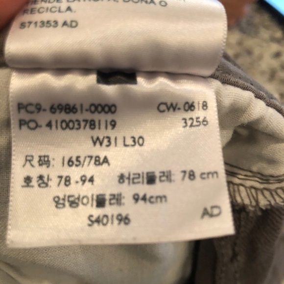 2/$25 Levi’s - Men’s Skinny Fit Gray Jeans - Picture 6 of 7